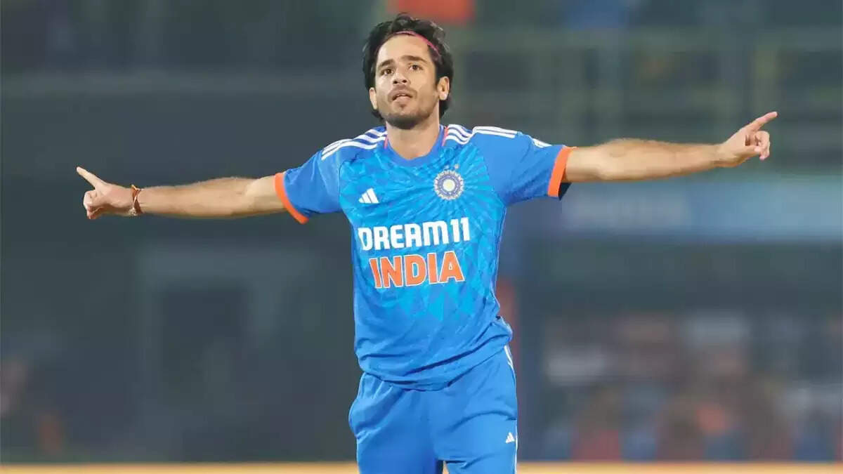 अफ्रीका और वेस्टइंडीज टेस्ट सीरीज के लिए संभावित 15 सदस्यीय टीम में करुण नायर और शार्दूल ठाकुर बाहर, बिश्नोई और चक्रवर्ती का डेब्यू