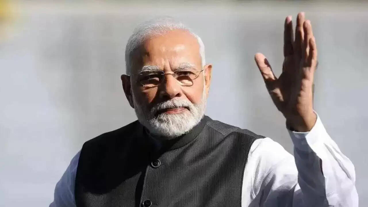 प्रधानमंत्री मोदी की लोकप्रियता: वैश्विक नेताओं में सबसे ऊपर