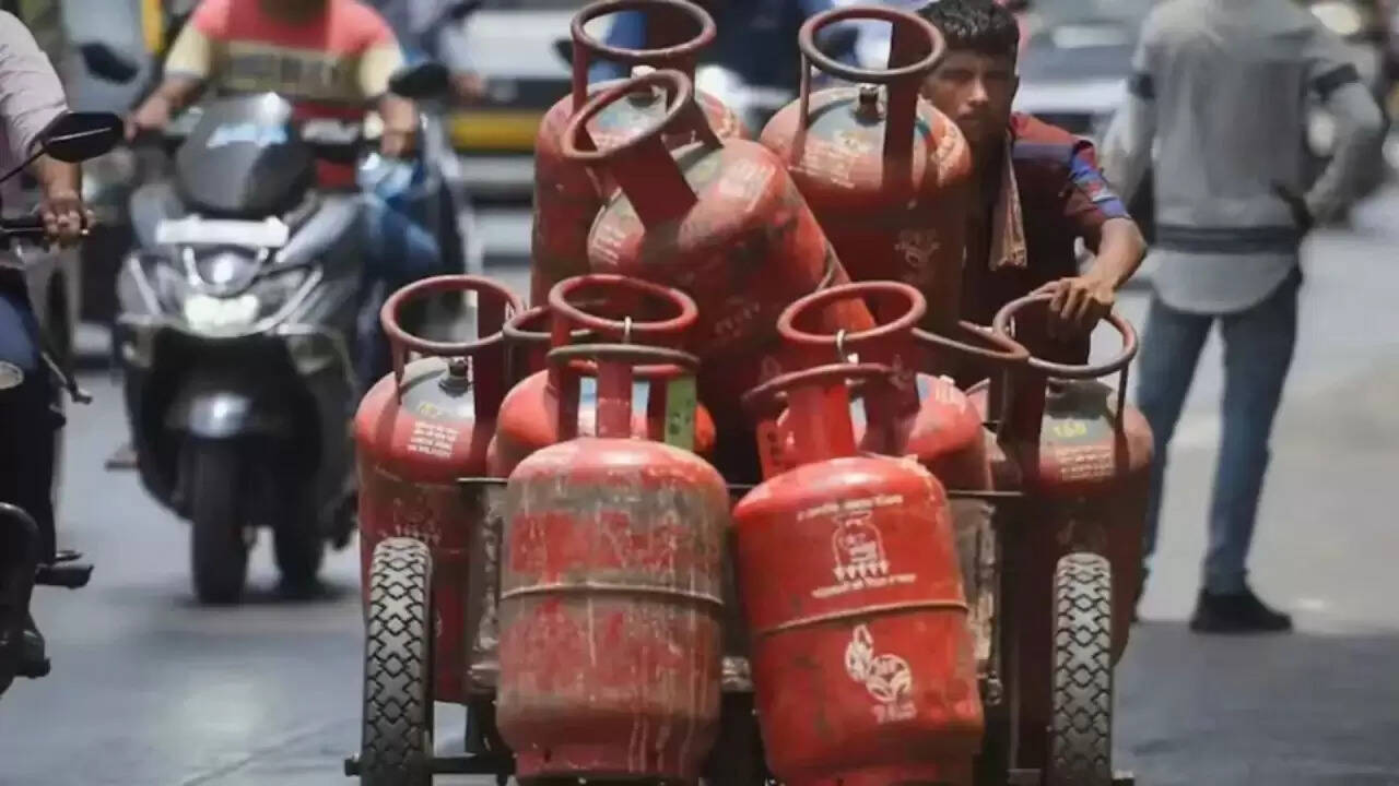 भारत के घरेलू बजट पर ईरान-इज़राइल युद्ध का प्रभाव: LPG की कीमतें बढ़ने की संभावना