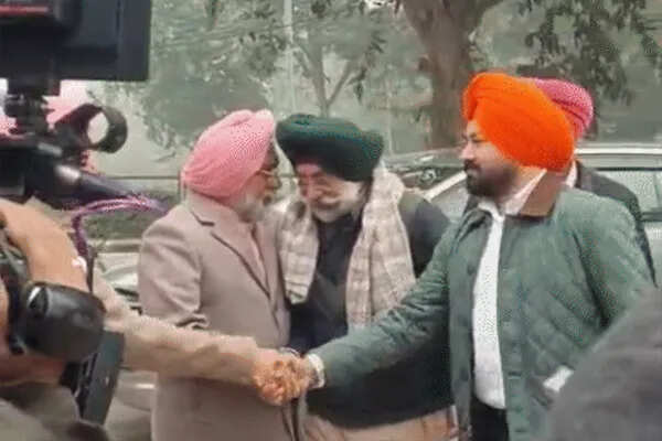 पंजाब में भाजपा का विस्तार: पूर्व कांग्रेस सांसद और अन्य नेताओं ने थामा कमल का साथ