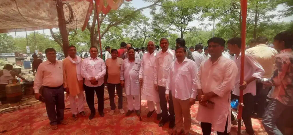 विशाल भंडारे का आयोजन: ग्रेटर नोएडा में सामाजिक एकता का अद्भुत उदाहरण