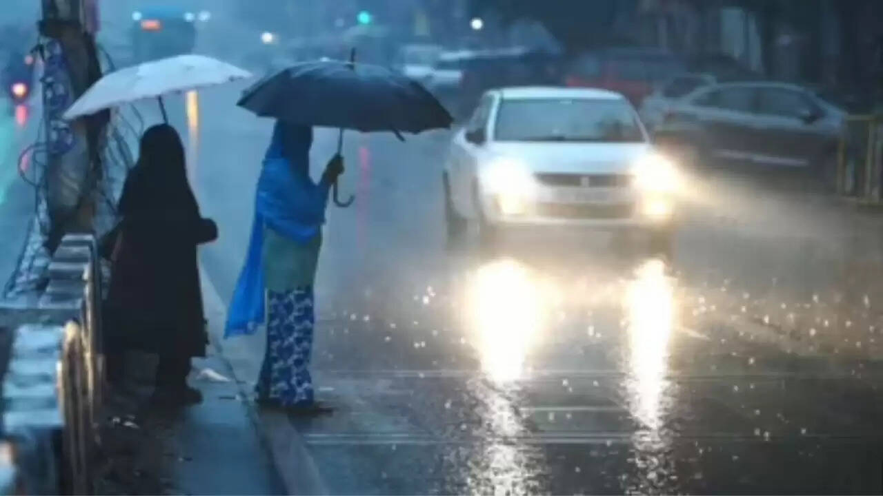IMD का मौसम पूर्वानुमान: देशभर में बारिश का सिलसिला जारी, जानें किन राज्यों में है अलर्ट