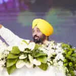 मुख्यमंत्री मान ने गुरु तेग बहादुर जी के शहीदी दिवस पर श्रद्धांजलि अर्पित की