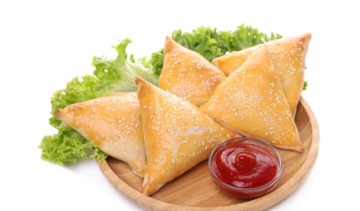 होली के लिए झटपट बनने वाले स्वादिष्ट स्नैक्स