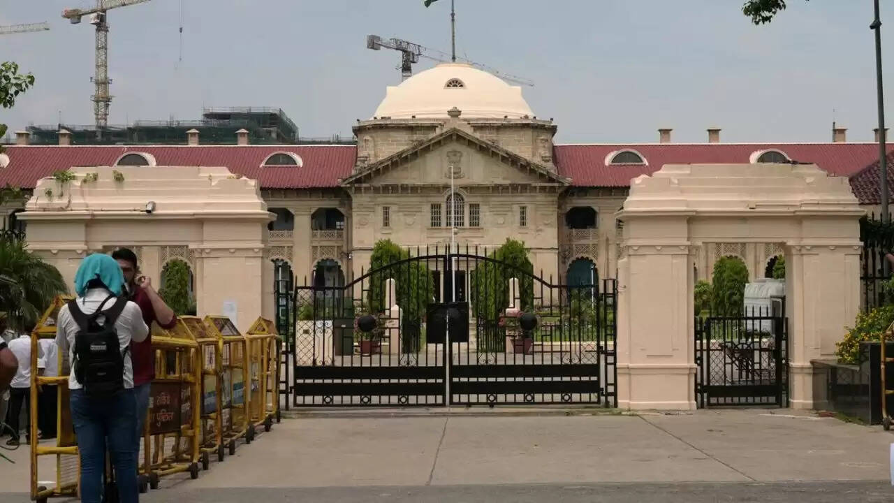 इलाहाबाद हाईकोर्ट ने यूपी सरकार के स्कूल विलय फैसले को खारिज किया