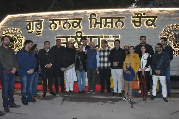 जालंधर के गुरू नानक मिशन चौक का नया स्वरूप जनता को समर्पित