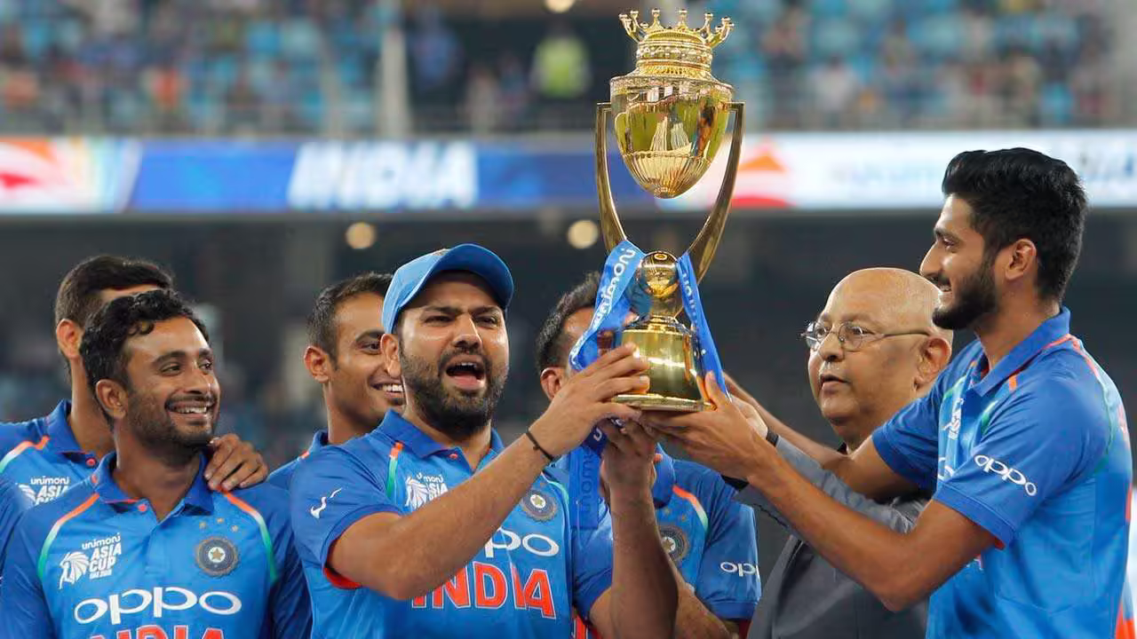 Asia Cup 2018: टीम इंडिया के 16 खिलाड़ियों का वर्तमान हाल