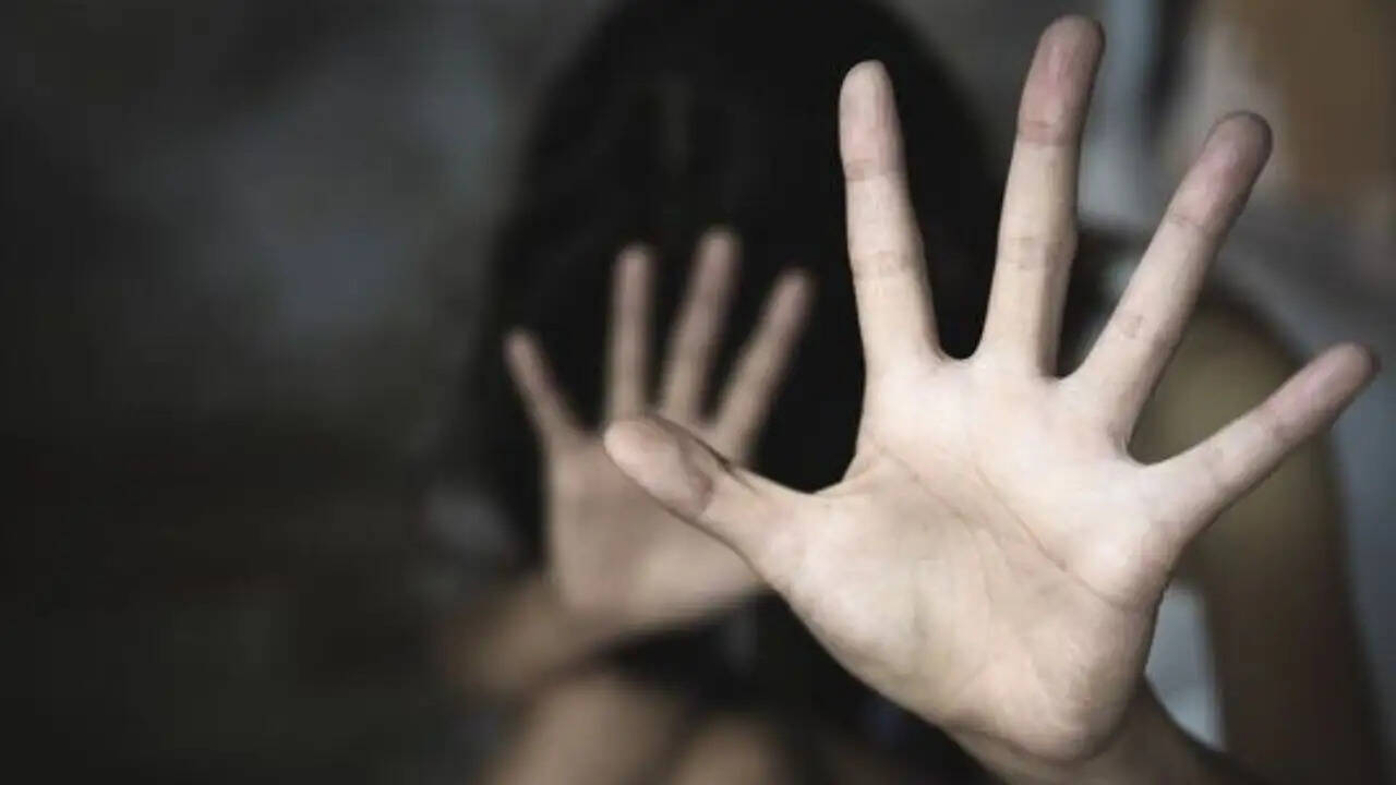 दिल्ली में महिला के साथ गैंगरेप का मामला, पुलिस ने आरोपियों को गिरफ्तार किया