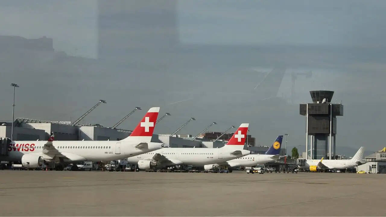 दिल्ली एयरपोर्ट पर स्विस एयरलाइन की फ्लाइट में तकनीकी खराबी, बड़ा हादसा टला