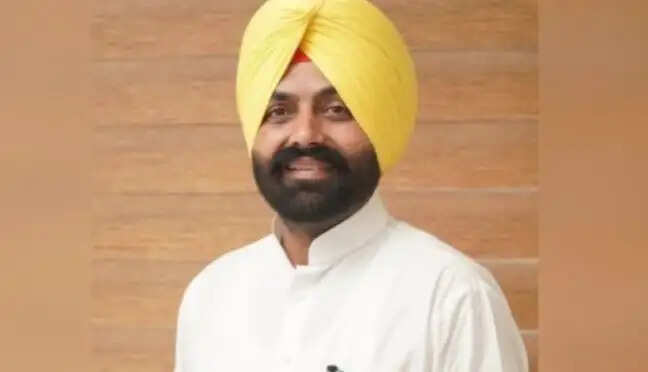 पंजाब के मंत्री लालजीत भुल्लर का इस्तीफा, आत्महत्या मामले में नाम आने के बाद सियासत गरमाई