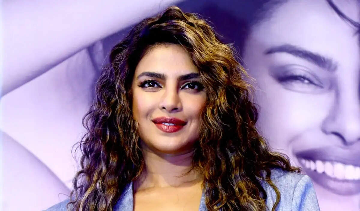 रिलायंस रिटेल ने प्रियंका चोपड़ा के हेयर केयर ब्रांड 'एनॉमली' का अधिग्रहण किया