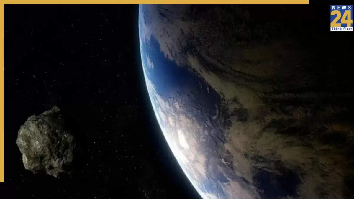 विशाल एस्टेरॉयड FA22 का धरती के करीब से गुजरना: जानें क्या है खतरा?