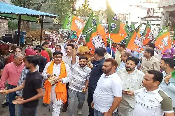 भाजपा ने शुरू की पोल खोल पदयात्रा, डा. सुभाष शर्मा ने उठाए गंभीर मुद्दे