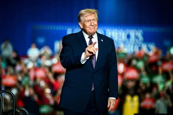 डोनाल्ड ट्रंप के 2025 में किए गए 20 प्रमुख कार्यों की सूची