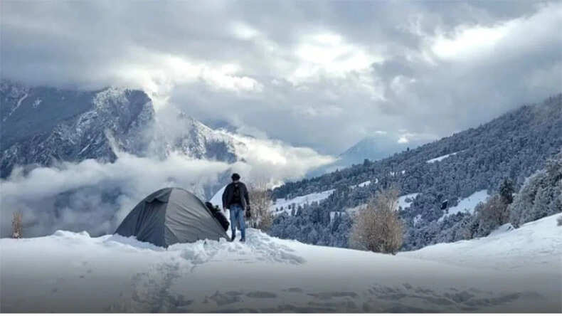 उत्तर भारत में मौसम: गर्मी से परेशान मैदान, पहाड़ों पर बर्फबारी