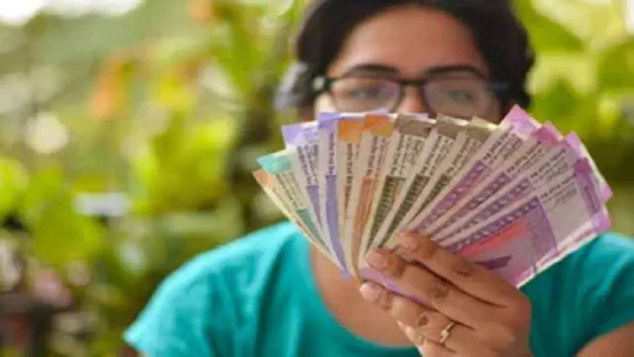 महिलाओं के लिए 8 बेहतरीन बिज़नेस आइडियाज जो कम निवेश में शुरू किए जा सकते हैं