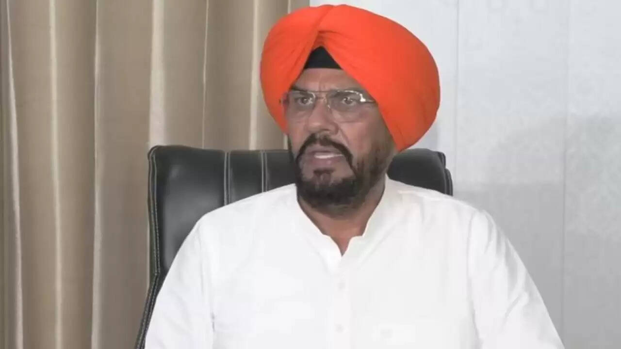 मनरेगा में बदलाव पर आम आदमी पार्टी की तीखी प्रतिक्रिया: क्या है 'वीबी-जी राम-जी एक्ट'?