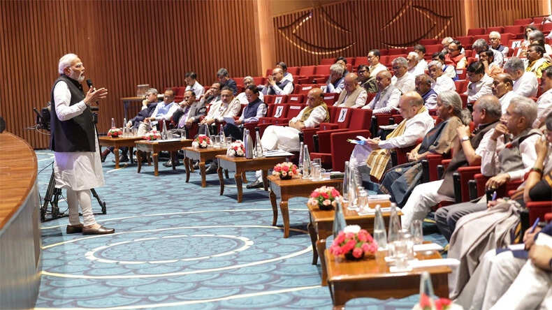 प्रधानमंत्री मोदी की मंत्रिपरिषद बैठक में सुधारों पर चर्चा