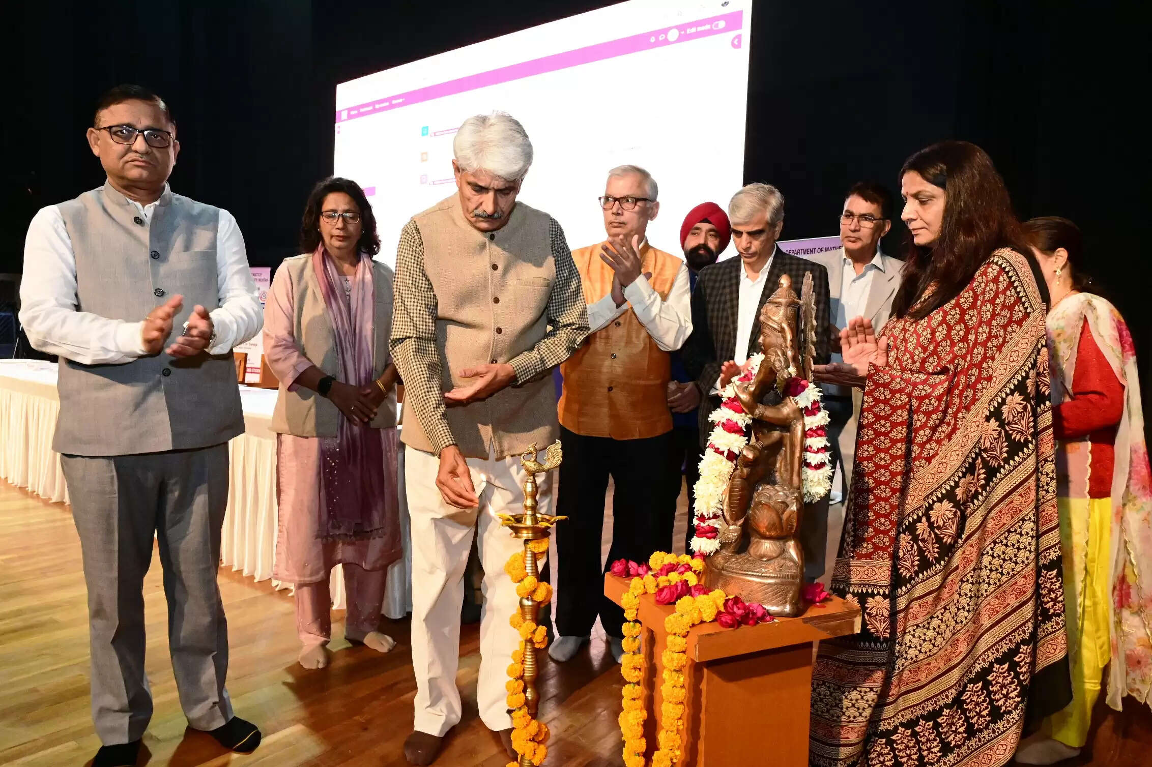 गणित के प्रति विद्यार्थियों में रुझान के लिए शिक्षकों को बदलना हाेगा दृष्टिकोण: प्रो. राजबीर सिंह