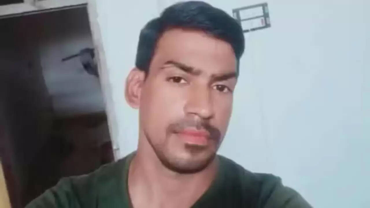 लखनऊ में डायल-112 के सिपाही दीपक कुमार की हार्ट अटैक से हुई अचानक मौत