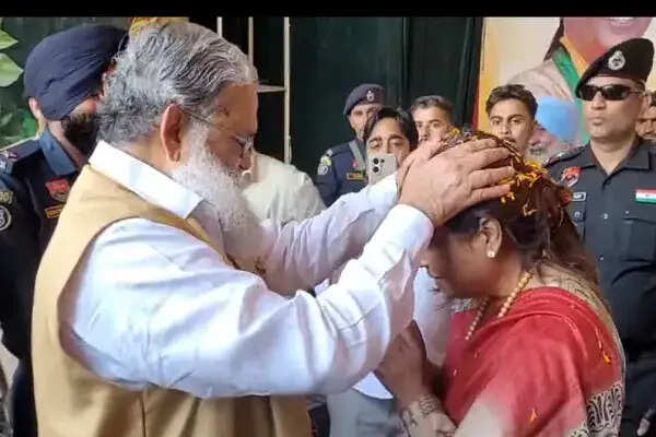 अनिल विज का अर्चना गुप्ता को समर्थन: हरियाणा भाजपा में नई ऊर्जा का संचार