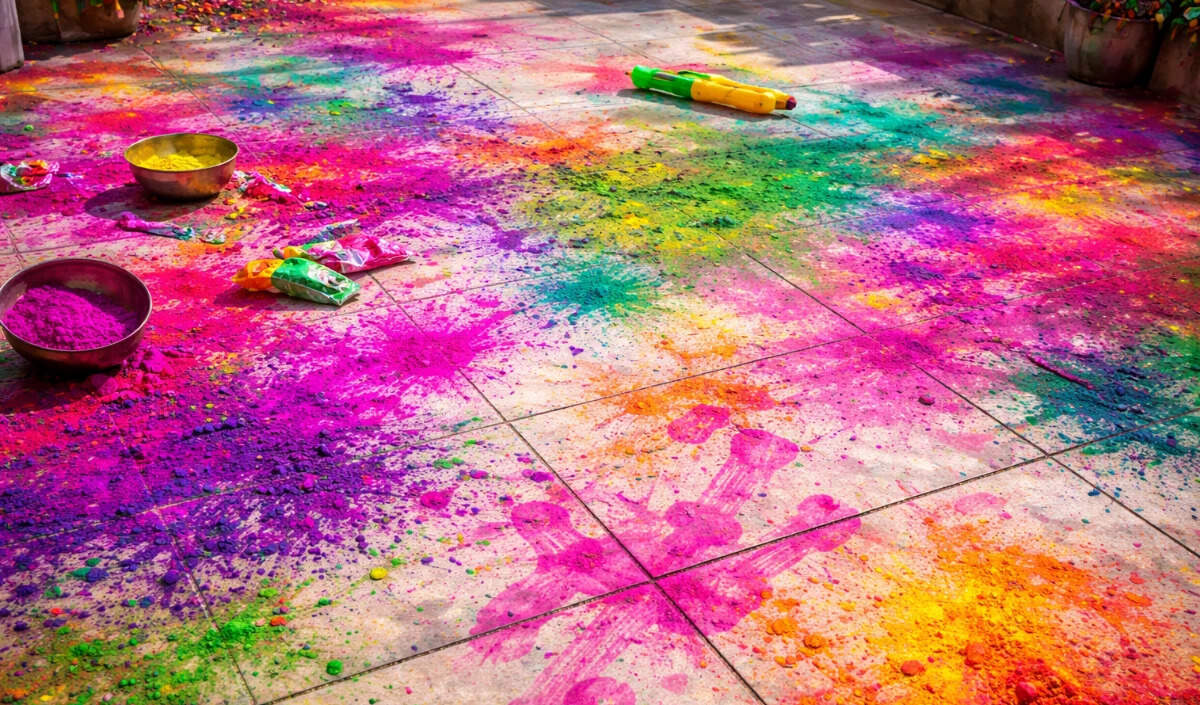 होली के रंगों के दाग हटाने के आसान उपाय