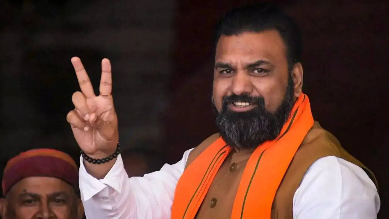 बिहार में सम्राट चौधरी बने नए मुख्यमंत्री, गांव में खुशी का माहौल