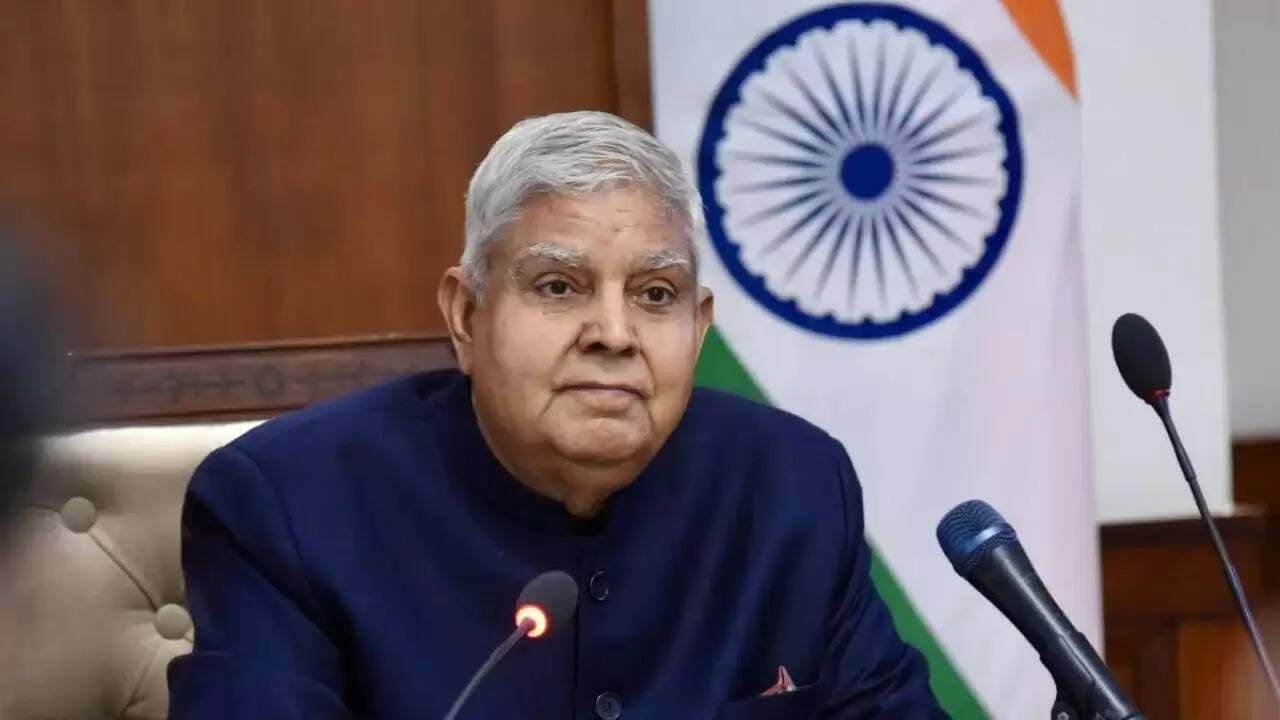 उपराष्ट्रपति जगदीप धनखड़ ने दिया इस्तीफा, चुनाव की प्रक्रिया शुरू