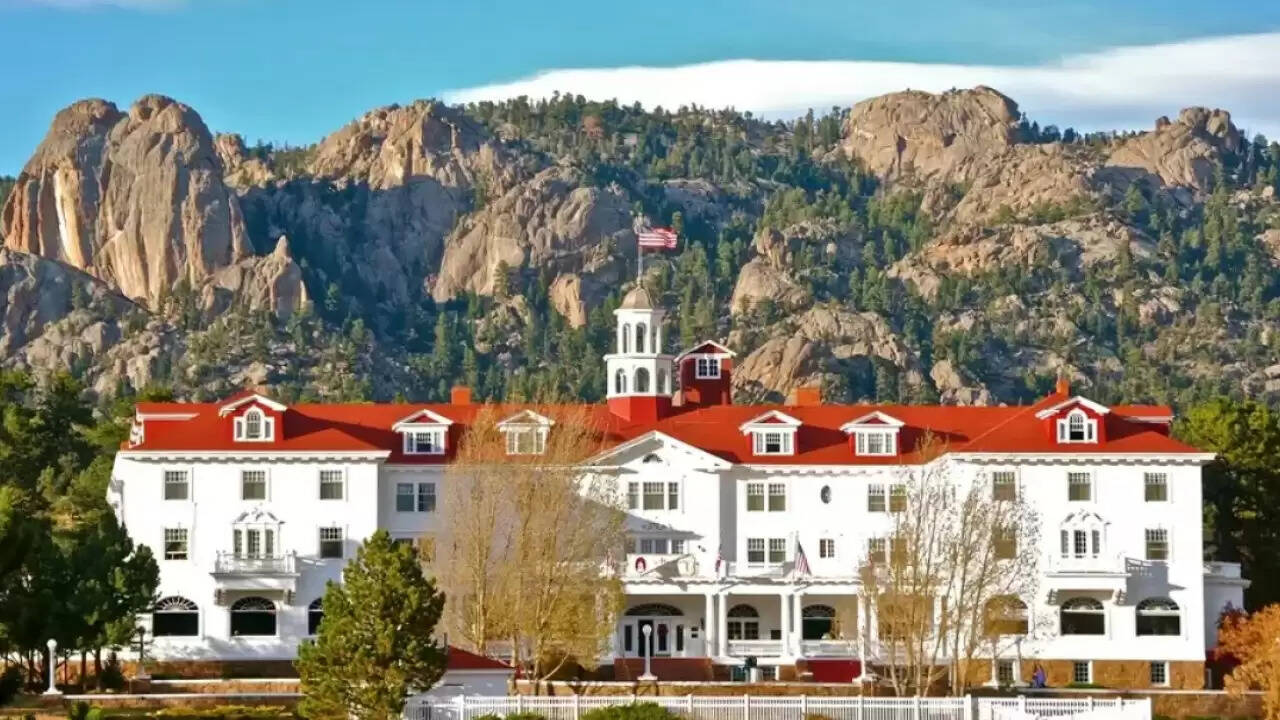 क्या आप जानते हैं स्टैनली होटल की भूतिया कहानियां? जानें इस रहस्यमय स्थान के बारे में