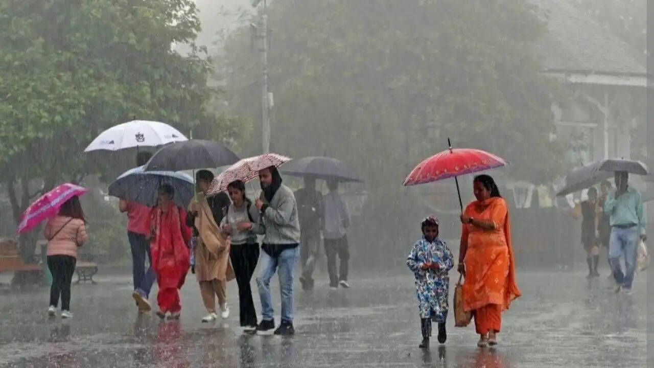 दिल्ली-एनसीआर में मौसम में बदलाव, बारिश और तेज हवाओं की संभावना