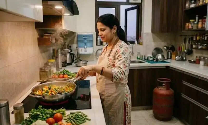 रसोई में गैस की बचत के लिए अपनाएं ये सरल उपाय