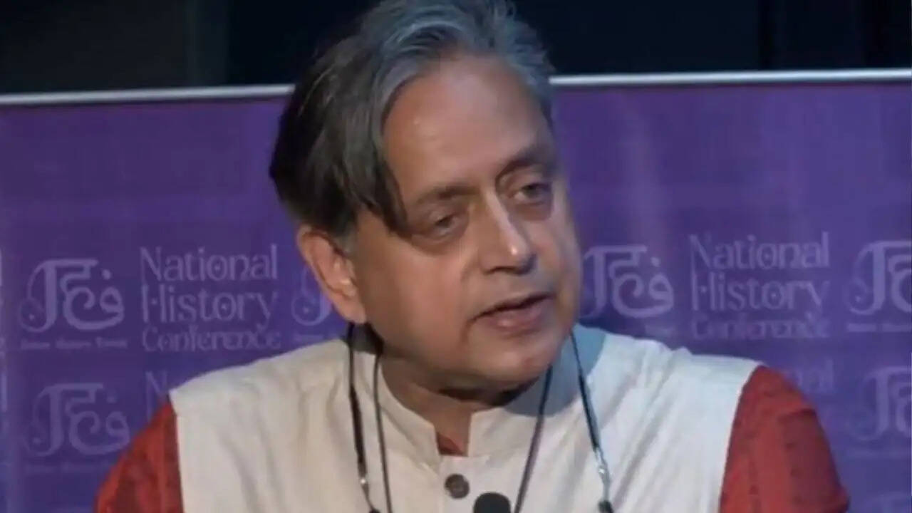 क्या शशि थरूर की याचिका से फर्जी वीडियो का खतरा कम होगा? जानें पूरी कहानी