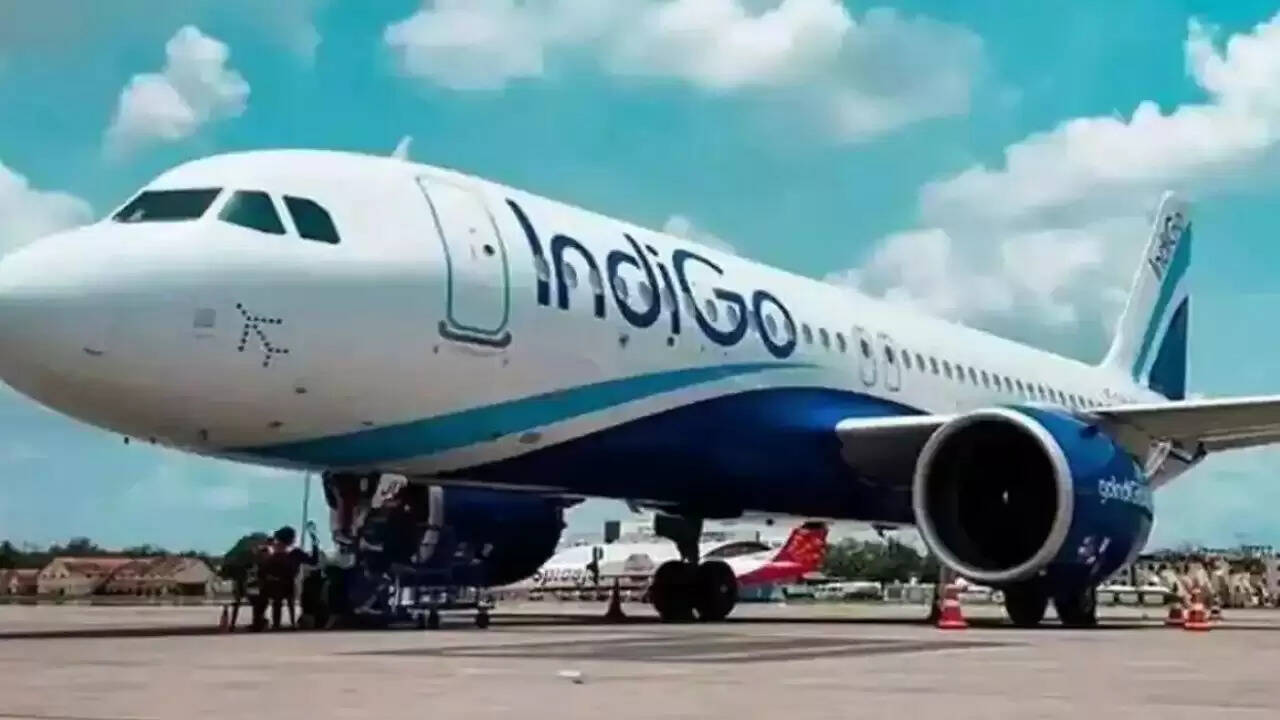 IndiGo ने रद्द उड़ानों के लिए बिना आवेदन रिफंड की घोषणा की