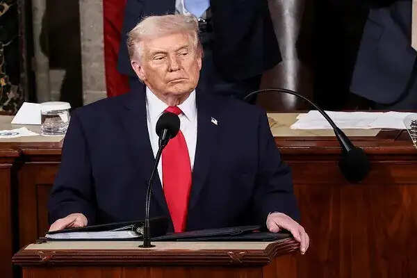 अमेरिका ने भारत के सोलर पैनलों पर 126% टैरिफ लगाने का प्रस्ताव