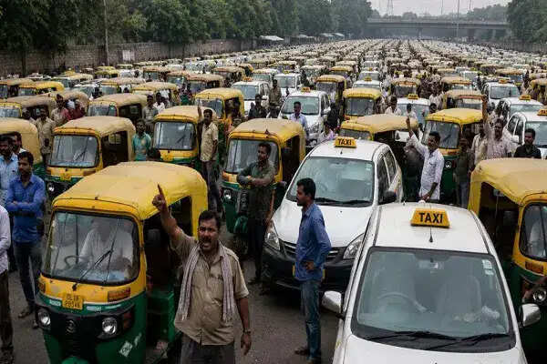 दिल्ली-एनसीआर में ऑटो और टैक्सी ड्राइवरों की तीन दिन की हड़ताल