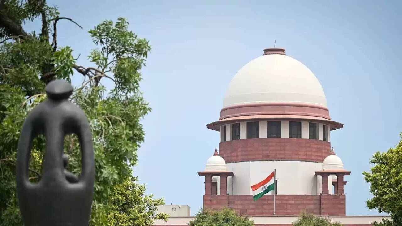 सुप्रीम कोर्ट की सख्ती: आदिवासी युवक की मौत के मामले में पुलिस अधिकारियों की गिरफ्तारी