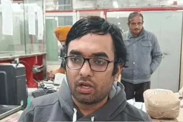 अमृतसर डाकघर में भाषा विवाद: कर्मचारी का तबादला