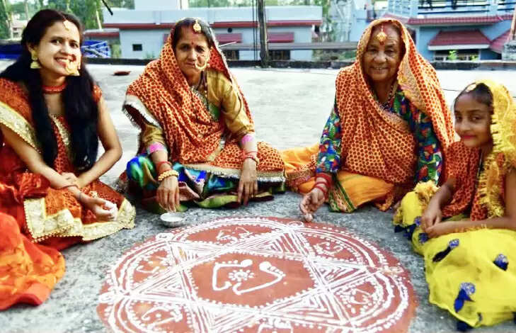 परंपरागत तौर पर उत्तराखंड के कुमाऊं अंचल में ‘च्यूड़ा बग्वाल’ के तौर पर मनायी जाती थी दीपावली