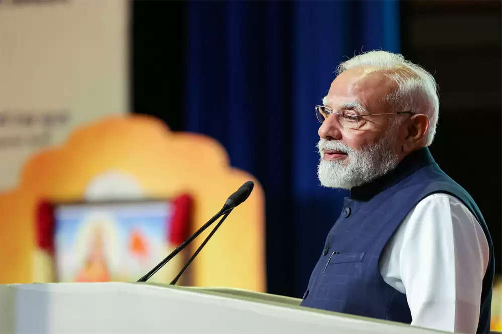 प्रधानमंत्री मोदी ने आरएसएस की शताब्दी पर की सराहना