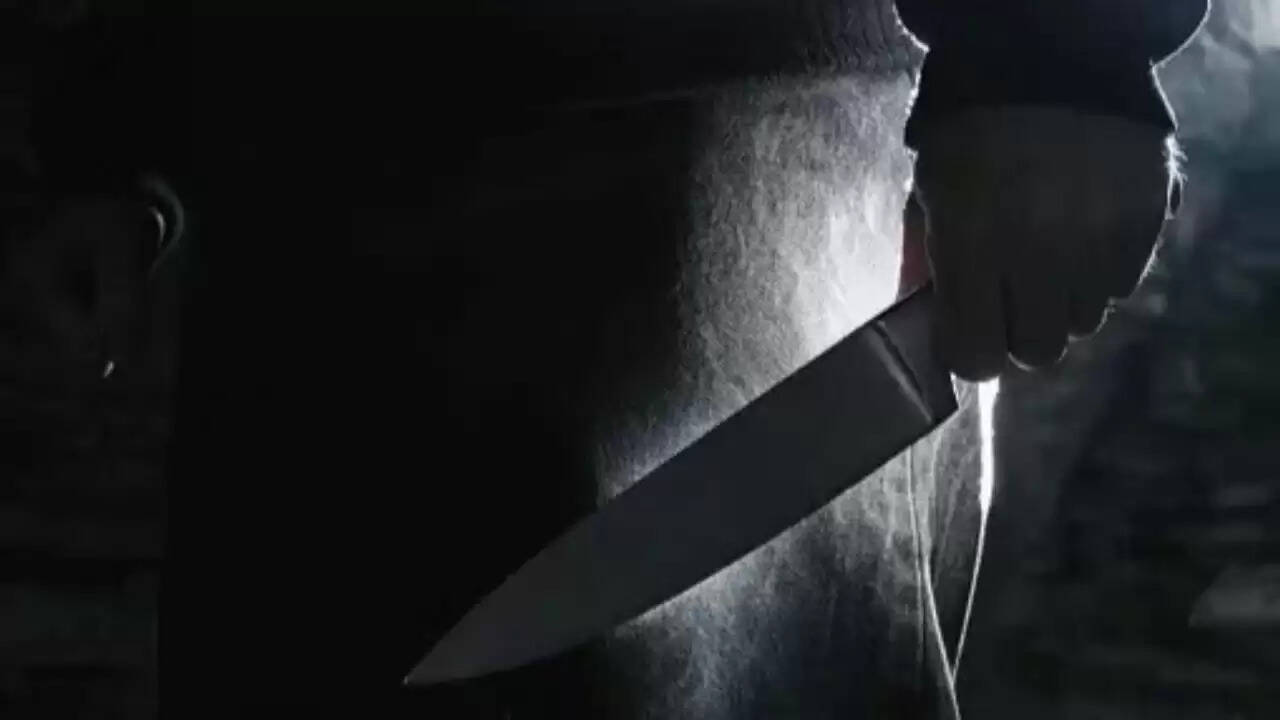 सीआर पार्क में डबल मर्डर: पुरानी रंजिश के चलते पिता-पुत्र की हत्या