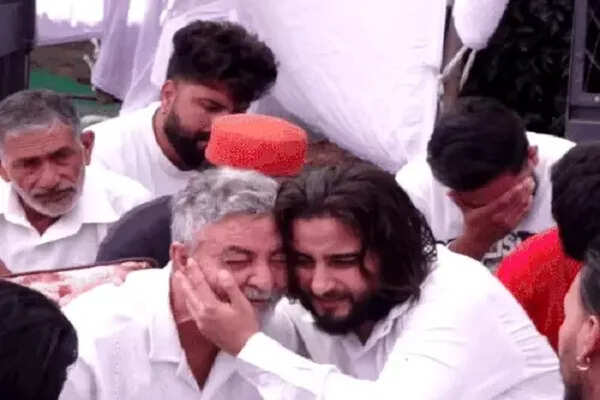 पंजाबी गायक खान साब के पिता का निधन, संगीत जगत में शोक की लहर