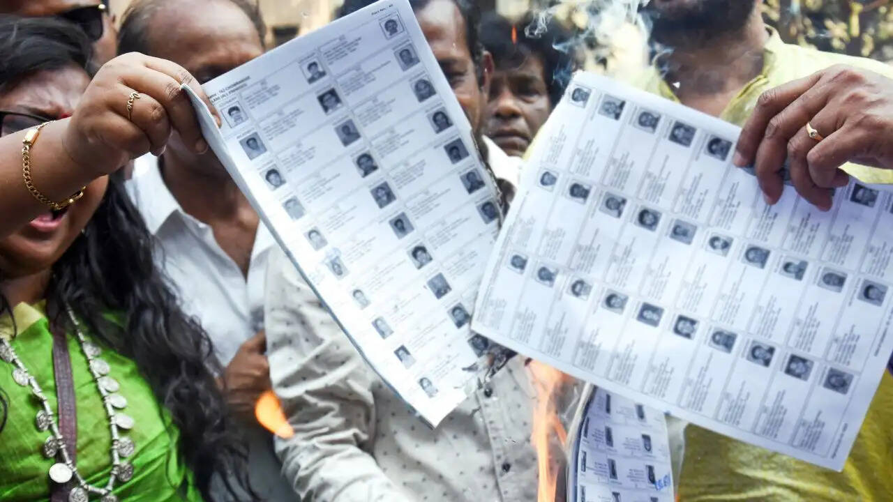 पश्चिम बंगाल में विशेष सत्यापन प्रक्रिया: 10 लाख मतदाता नाम हटाए गए