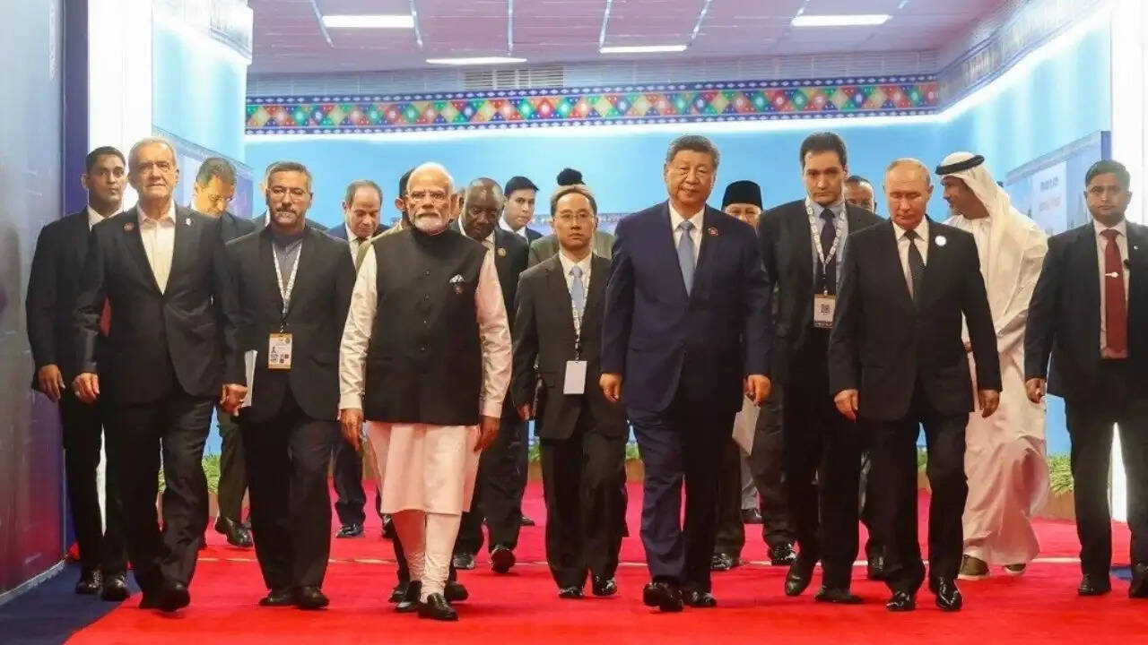 BRICS Summit में PM मोदी ने वैश्विक सहयोग की नई दिशा का किया ऐलान