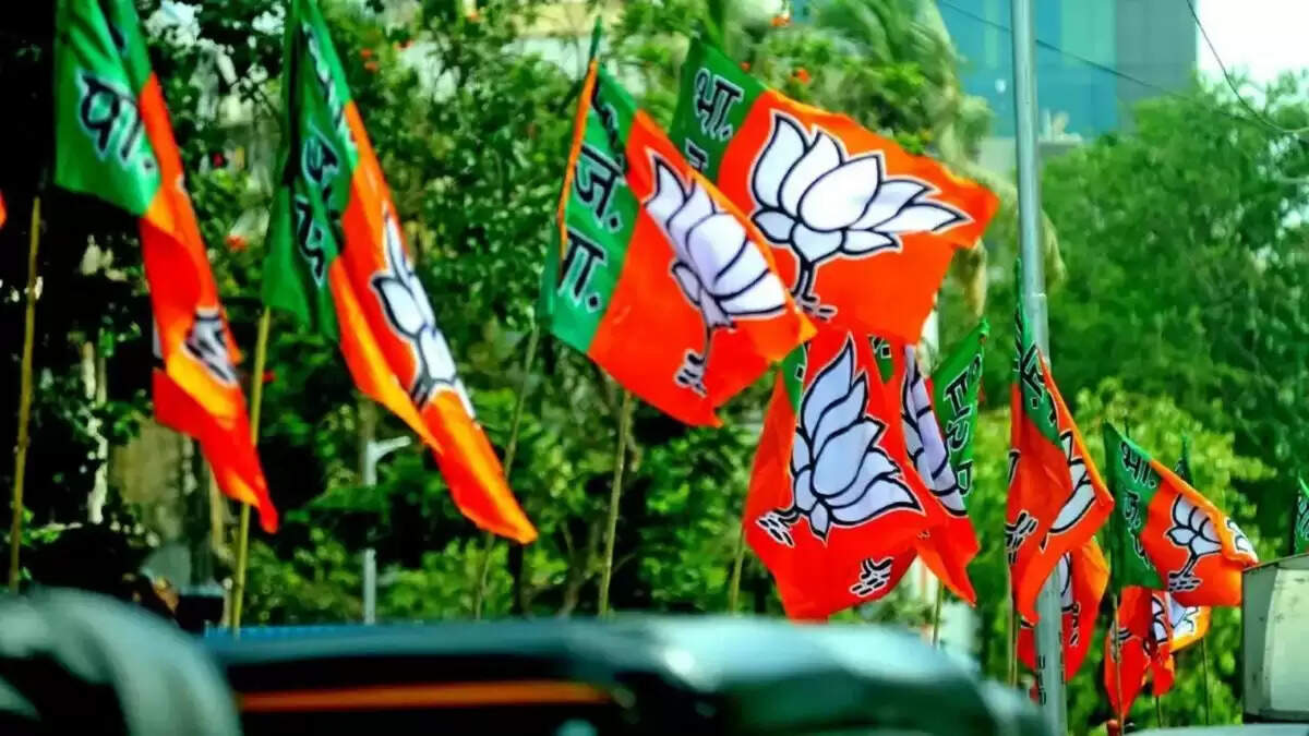 Bihar Election 2025: बीजेपी की चुनावी तैयारी में हाईटेक वॉर रूम की स्थापना