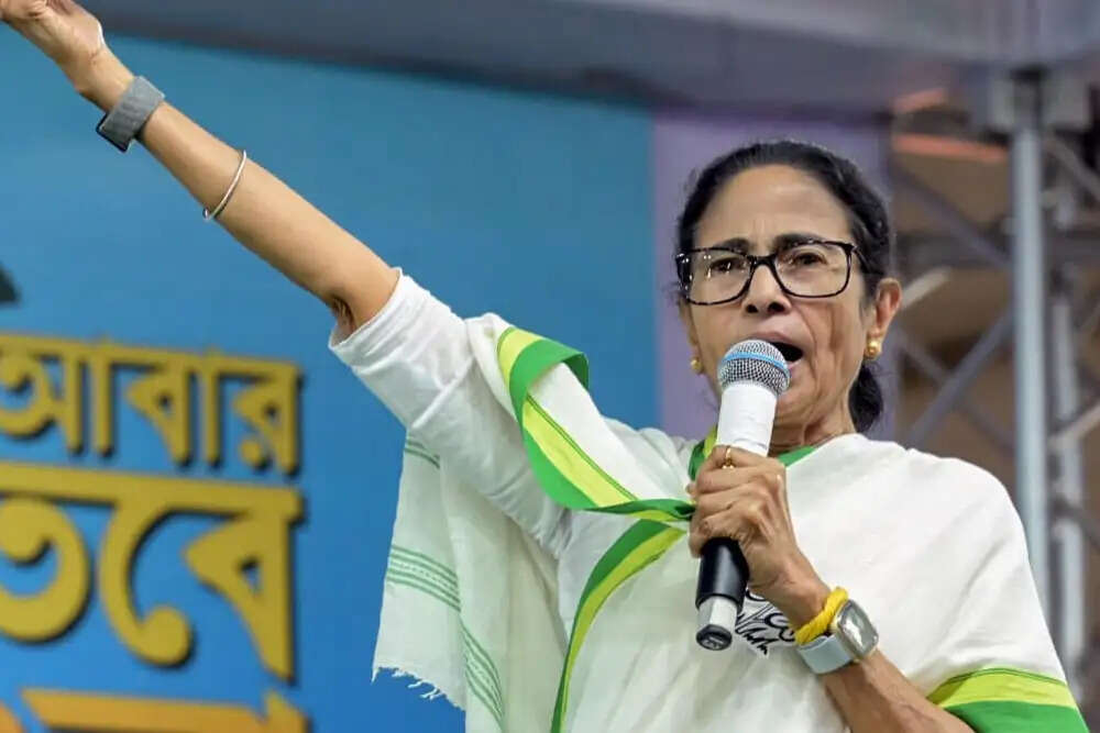 ममता बनर्जी की चुनावी रणनीति पर संकट: ईडी की कार्रवाई से बढ़ी चुनौतियाँ