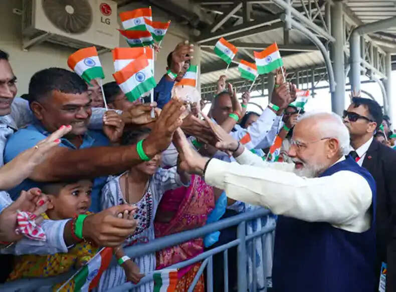 पीएम मोदी का सेशेल्स दौरा: 50वें राष्ट्रीय दिवस समारोह में मुख्य अतिथि