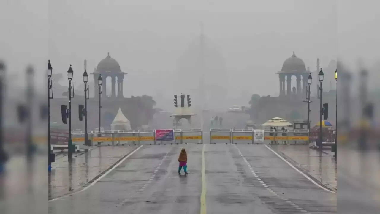 दिल्ली-एनसीआर में बारिश का येलो अलर्ट: जानें अगले तीन दिनों का मौसम पूर्वानुमान