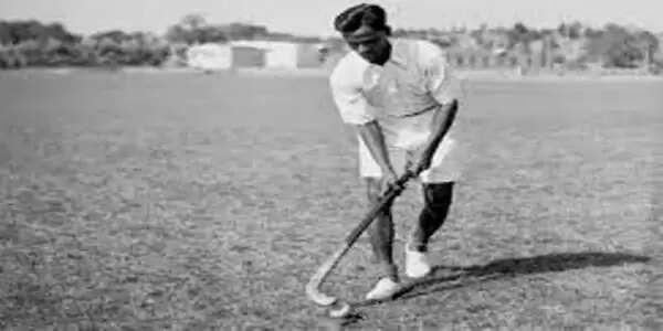 विदेशी जमी पर मेजबान टीमों को हराकर ओलंपिक जीतने का नाम है मेजर ध्यानचंद : संजीव शुक्ला