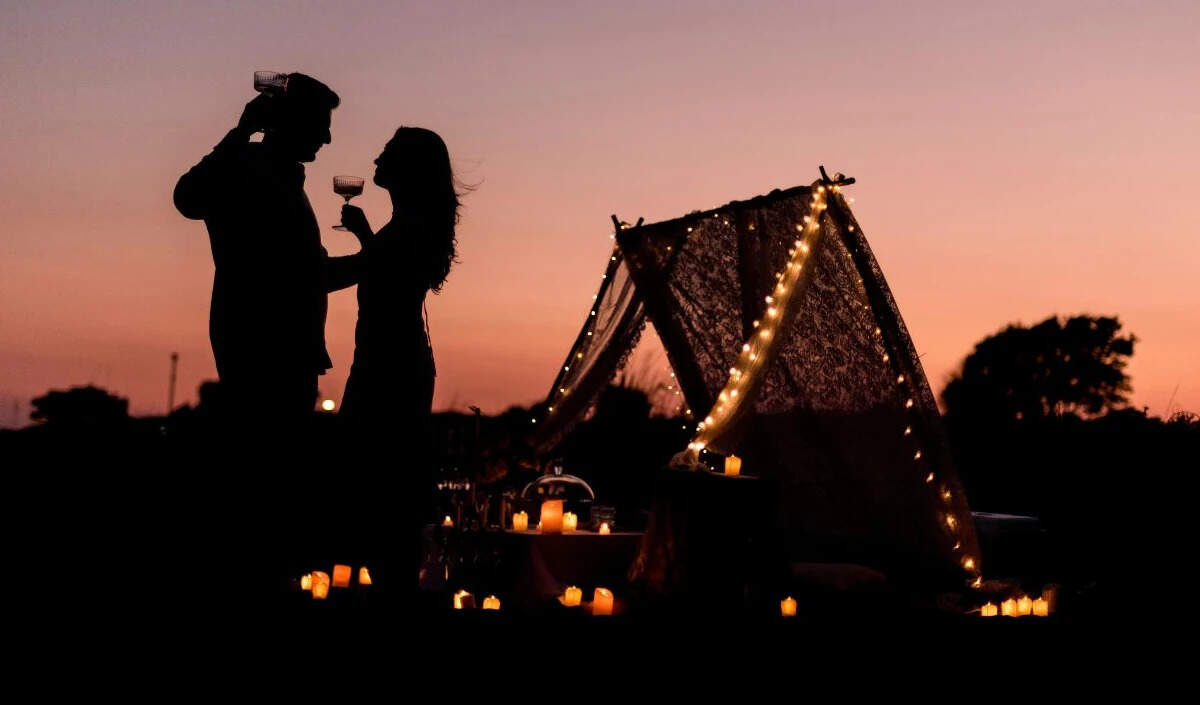 दिल्ली के आसपास रोमांटिक वीकेंड गेटअवे: प्यार भरे पल बिताने के लिए बेहतरीन स्थान