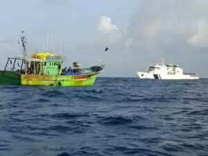 भारतीय कोस्ट गार्ड ने 11 मछुआरों को बचाने में किया सफल अभियान